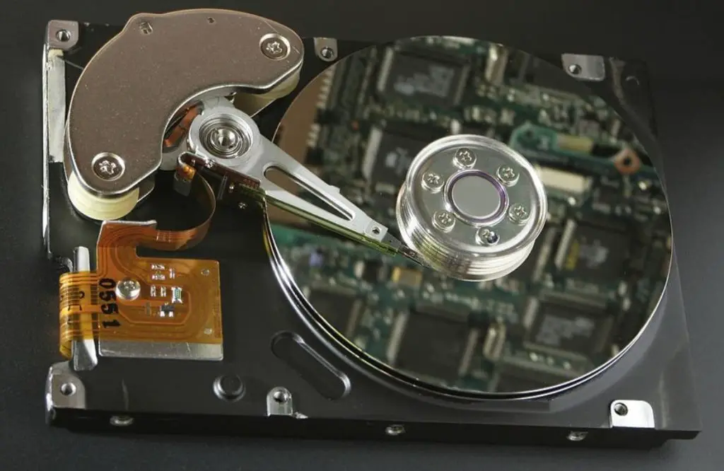 internal part of a hard drive 